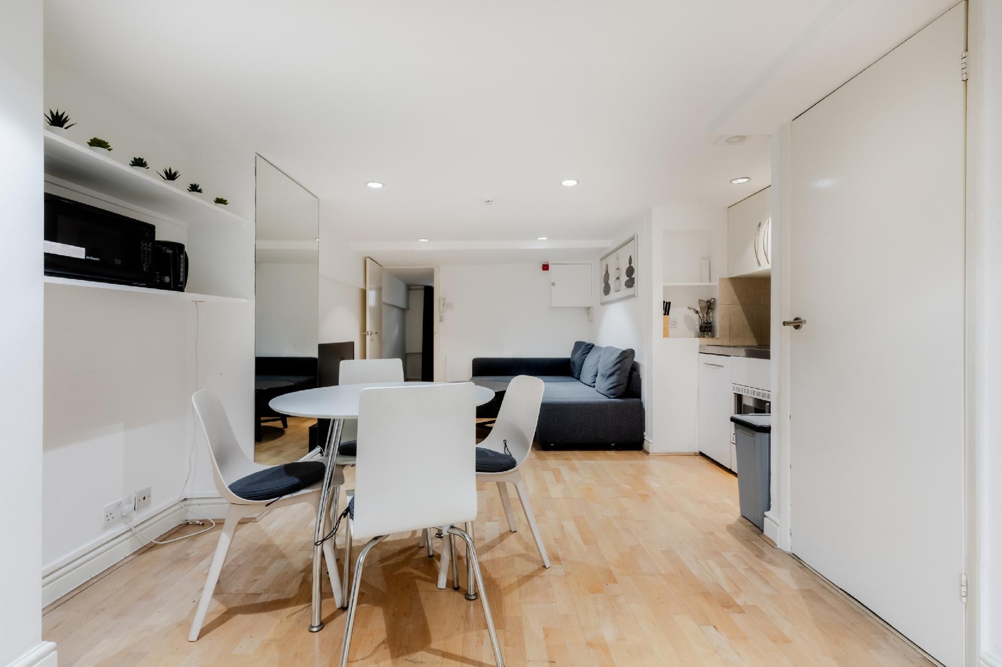 5f21be826630d059474680db9d07f080