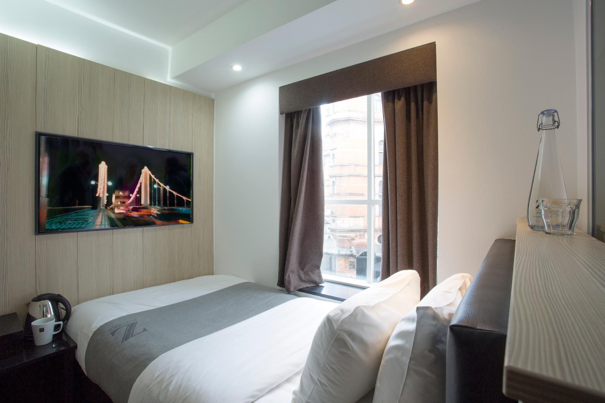 Single Room with Window