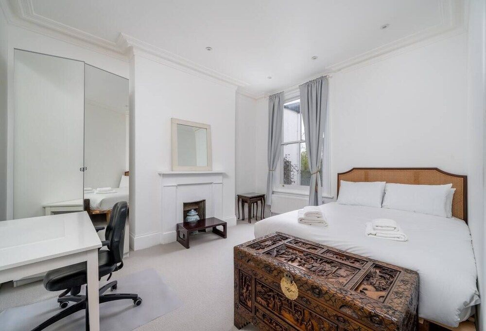 Luxury Apartment, City View