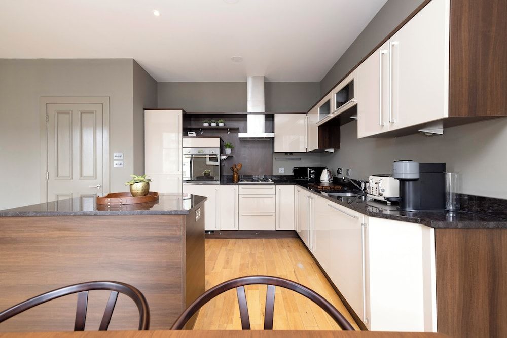 Stylish 2-bed flat in New Town