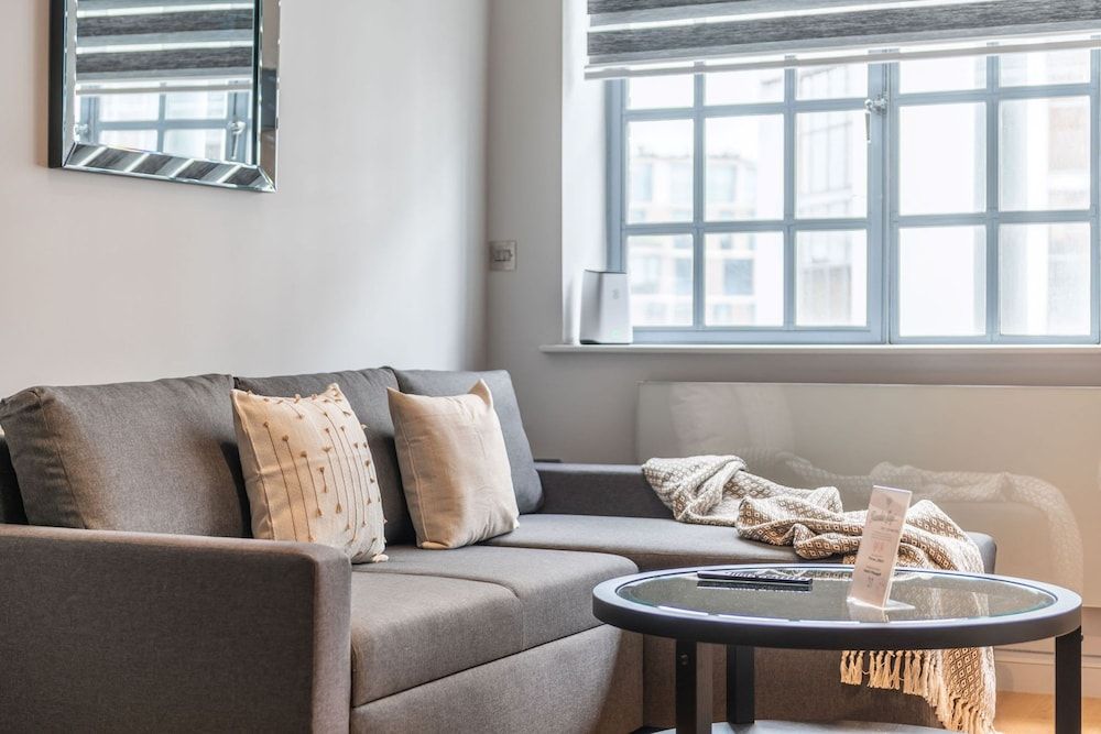 Amigos Nest - Farringdon - by Frankie Says Apartment 10