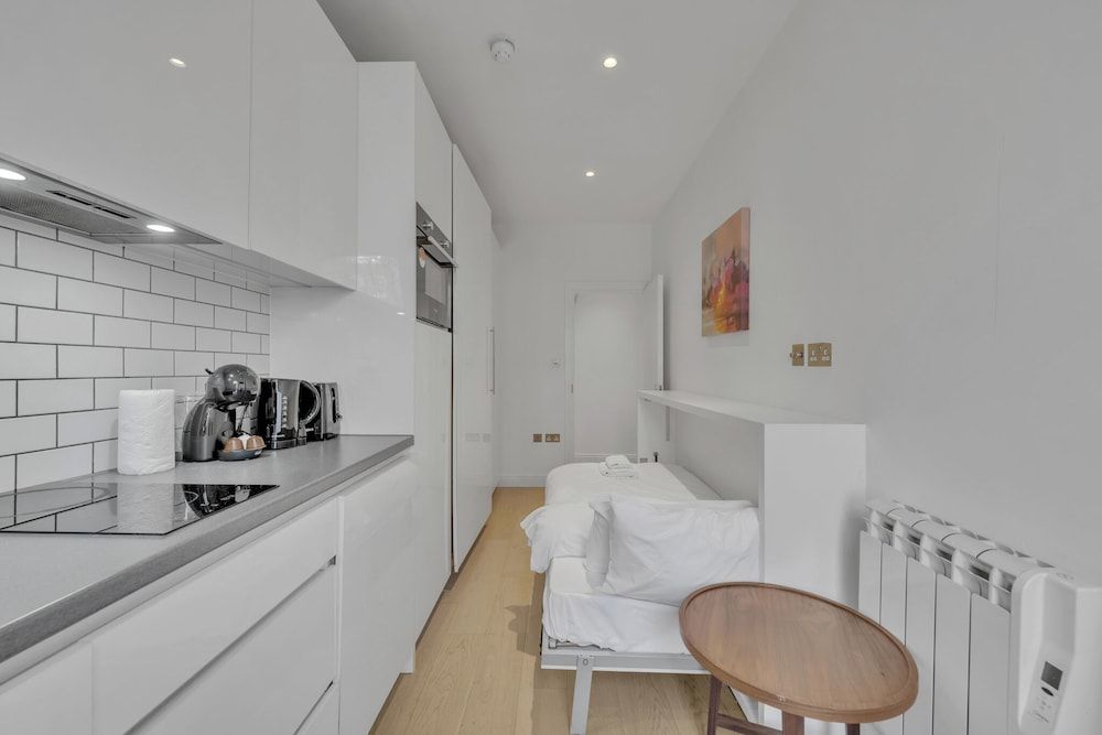 Beaufort Gardens Residences City Studio 4