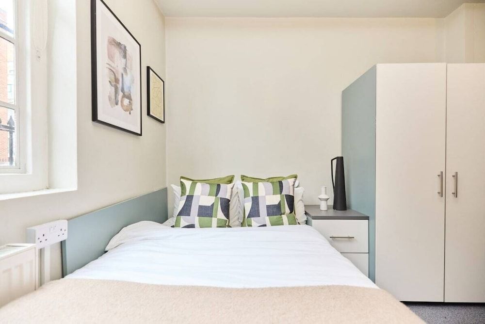 Apartment (1 Bedroom)