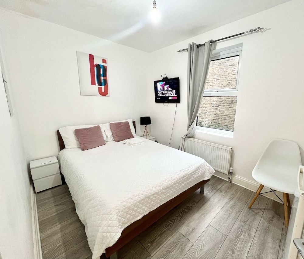 Basic Double Room