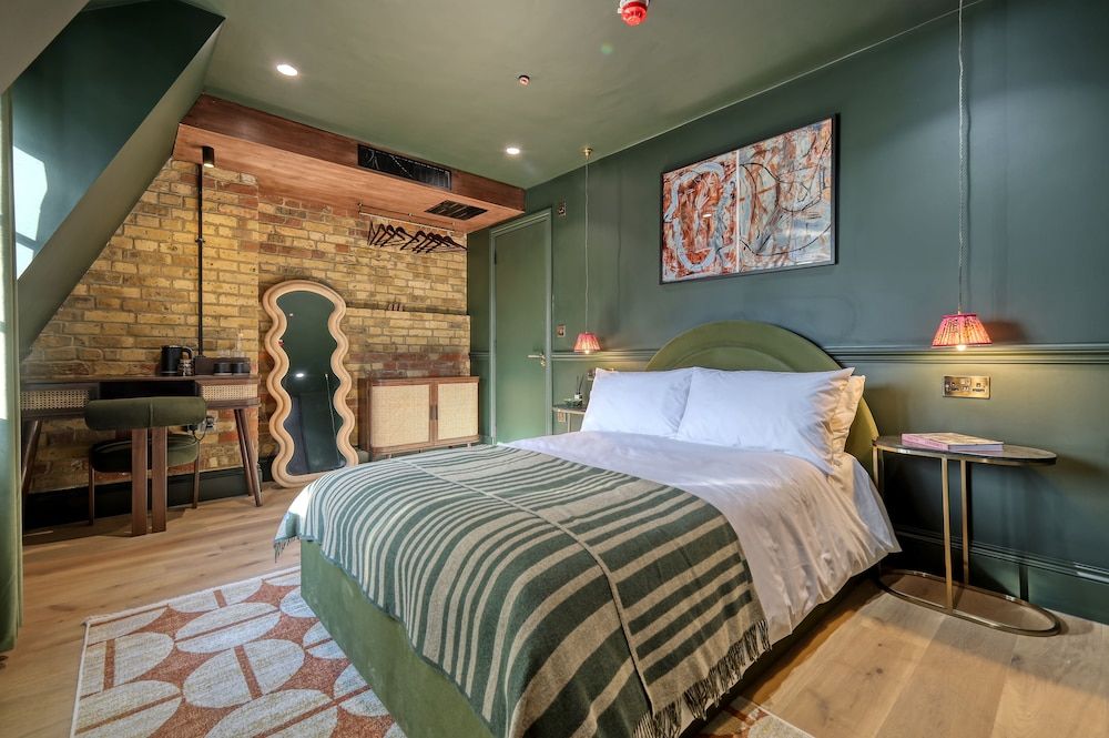 Classic Double Room