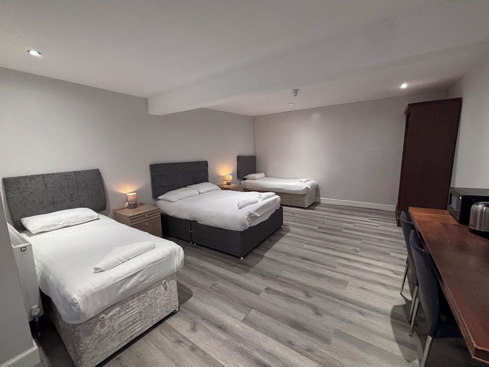 Park View Rooms Classic Quadruple Room