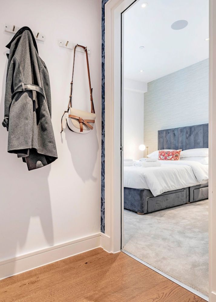 The Smooth Velvet - by Out of Office Lifestyle Apartment, Accessible 4