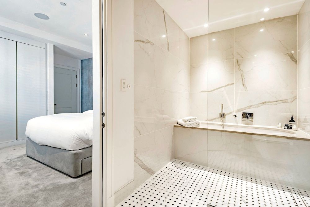 The Smooth Velvet - by Out of Office Lifestyle Apartment, Accessible 15