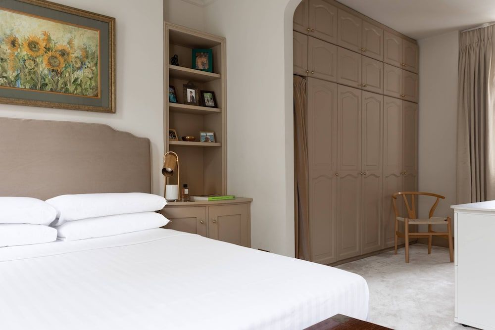 Apartment (4 Bedrooms)