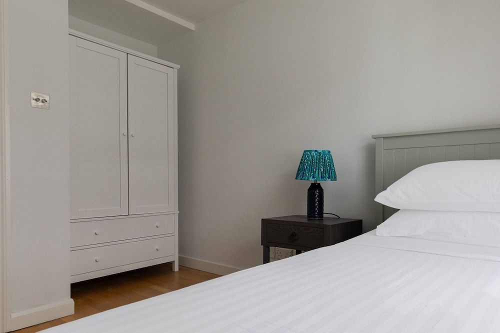 Apartment (3 Bedrooms)