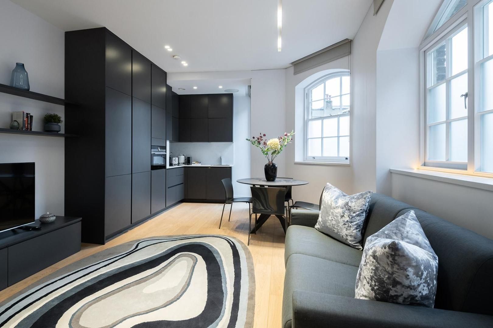 Superior One-Bedroom Apartment
