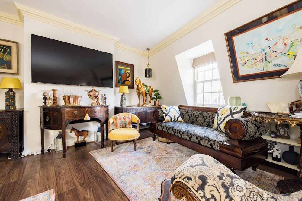 Mayfair 9-bed Townhouse - Sleeps 16, Patio & Ac House 24
