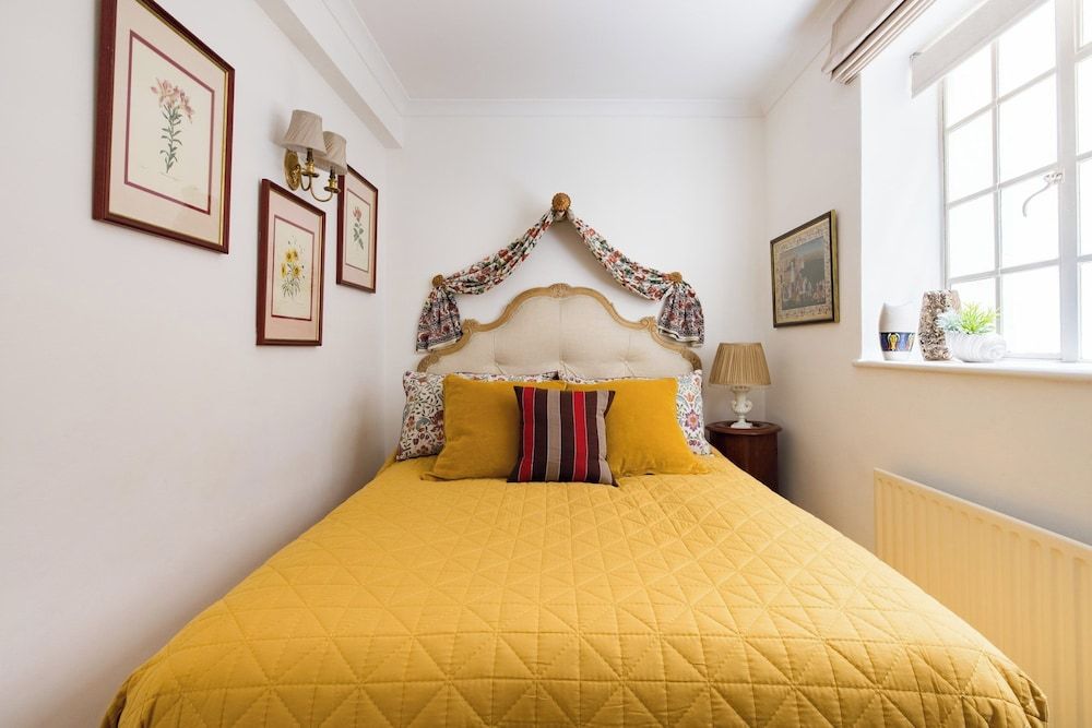 Mayfair 9-bed Townhouse - Sleeps 16, Patio & Ac House 2