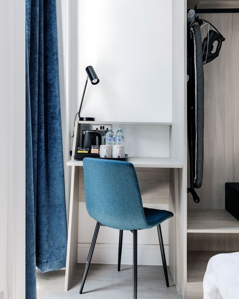 Upper Berkeley Hotel Superior Double Room, Ensuite, City View 10