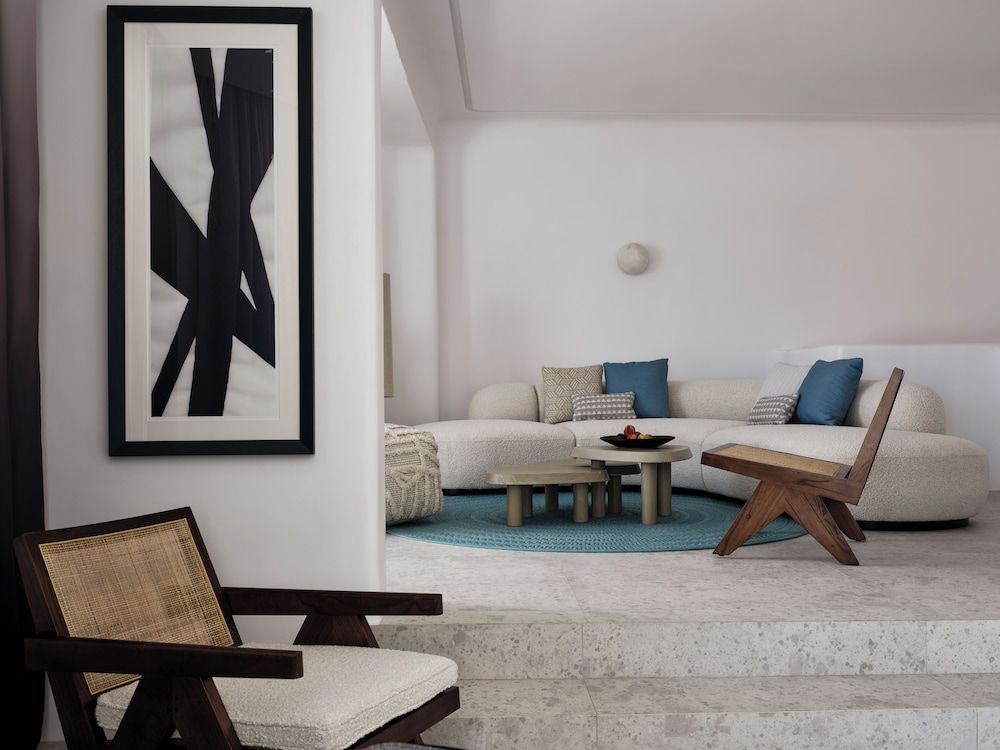 Omicron Two Bedroom Maisonette with Private Pool & Sea View