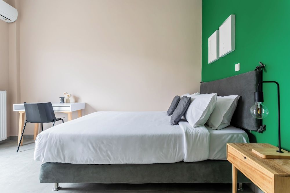 Snug Dwelling