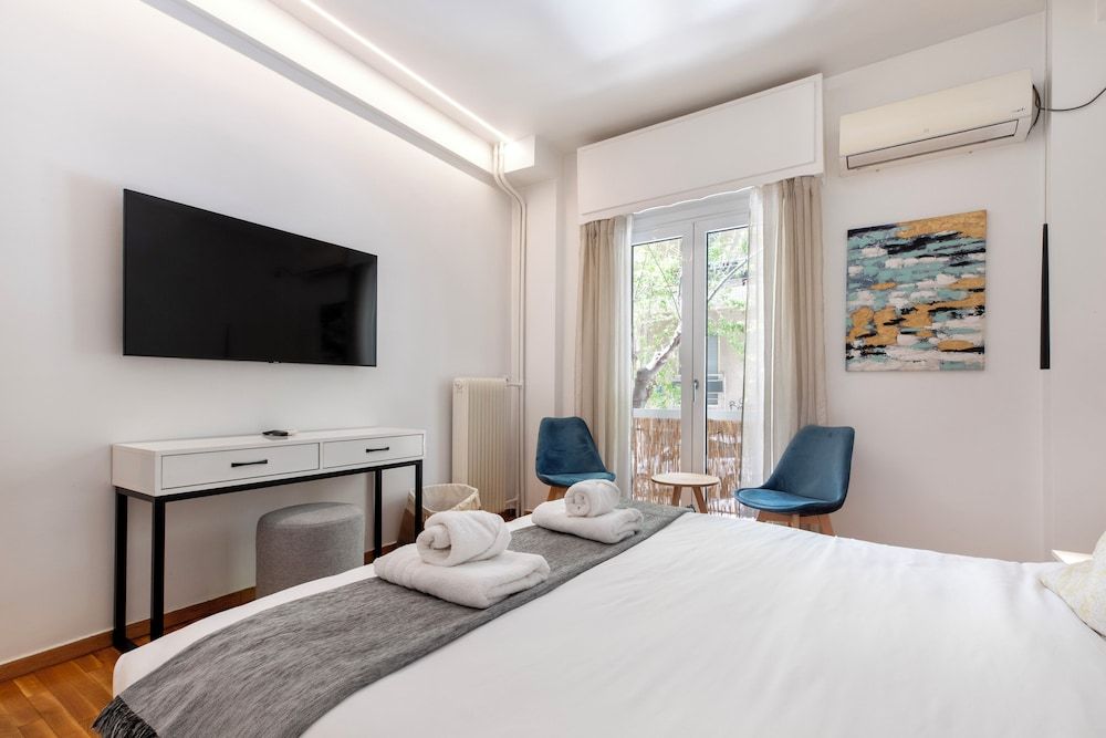 Studio, 1 Double Bed, Kitchen, City View
