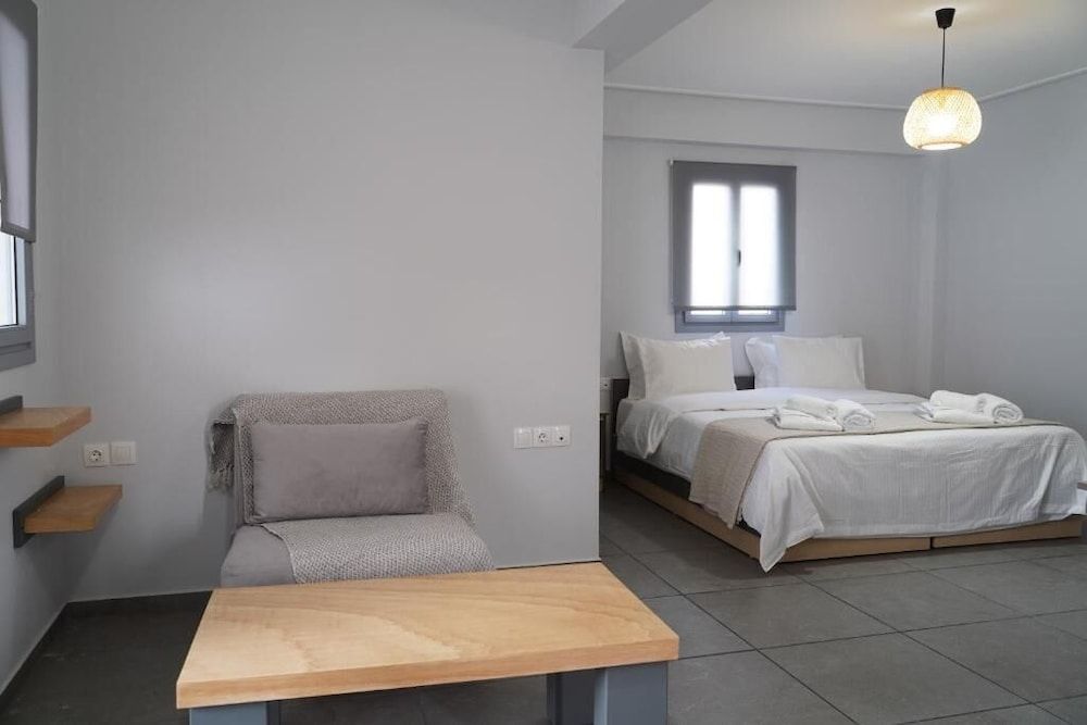 Junior Suite with Caldera View & Shared Pool