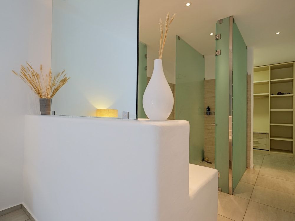 Lux Villa, 5 Master BR, Private Pool, Sunset View! Villa 10