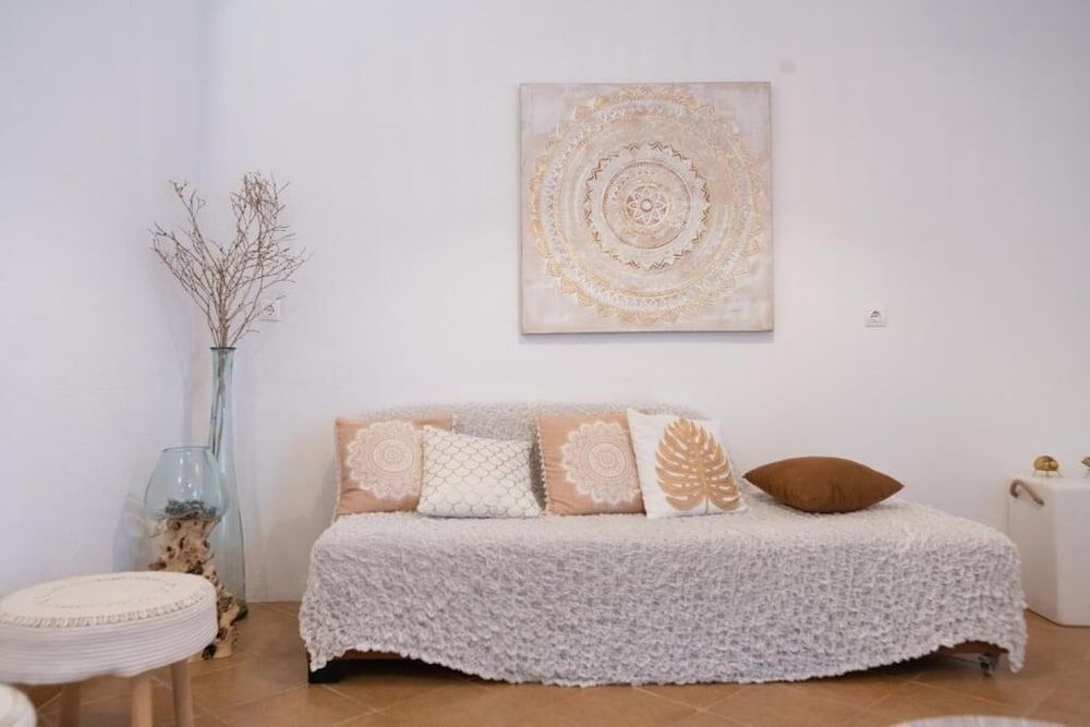 Dreamscape 3-Bedroom Mykonos Hideaway Apartment 10