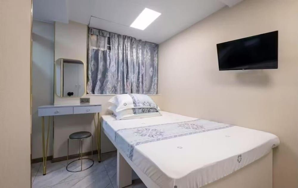 Spring Inn Superior Single Room 2