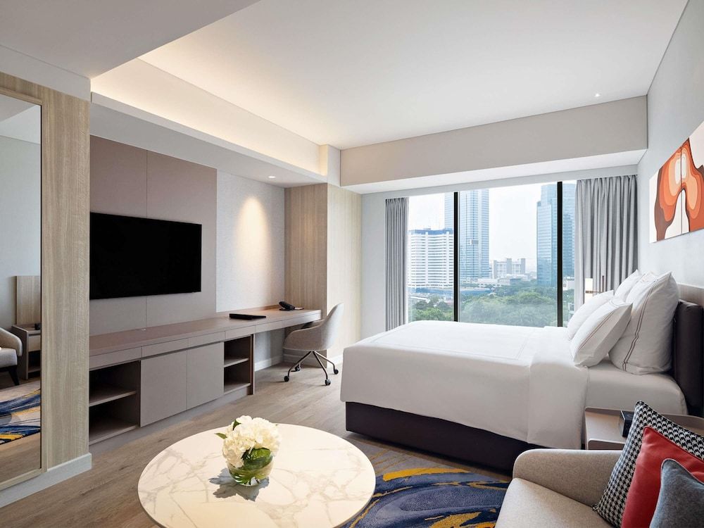 Swiss Advantage Studio With King Size Bed