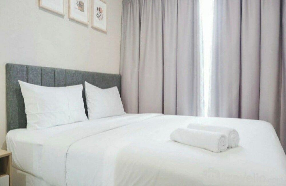 Basic Apartment, 1 Queen Bed, Balcony, City View