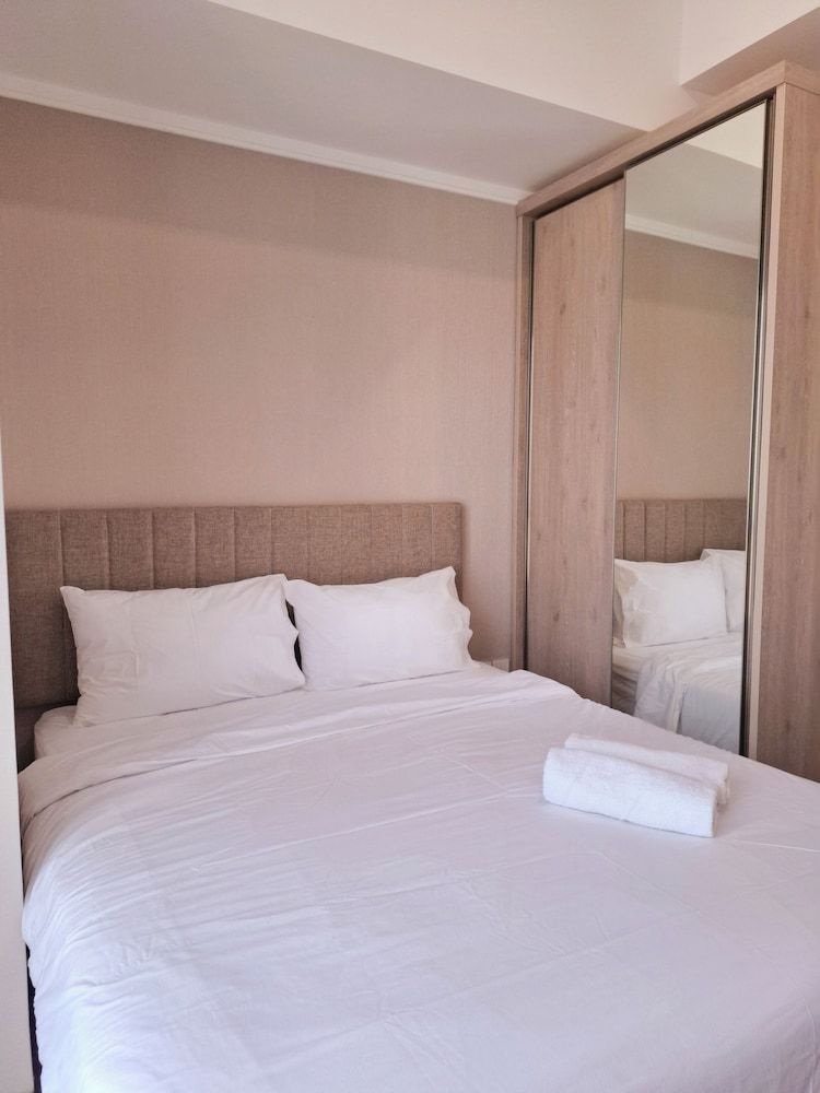 Luxury Condo, 1 Queen Bed, Kitchenette, City View