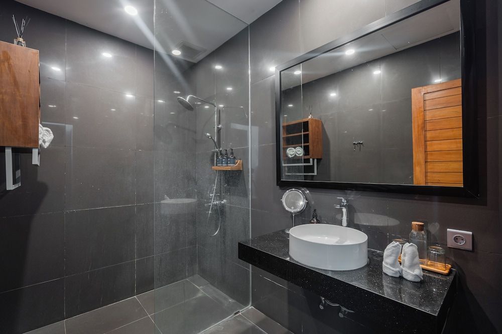 Coconut Grove Ubud Villa by Betterplace Luxury Villa 18