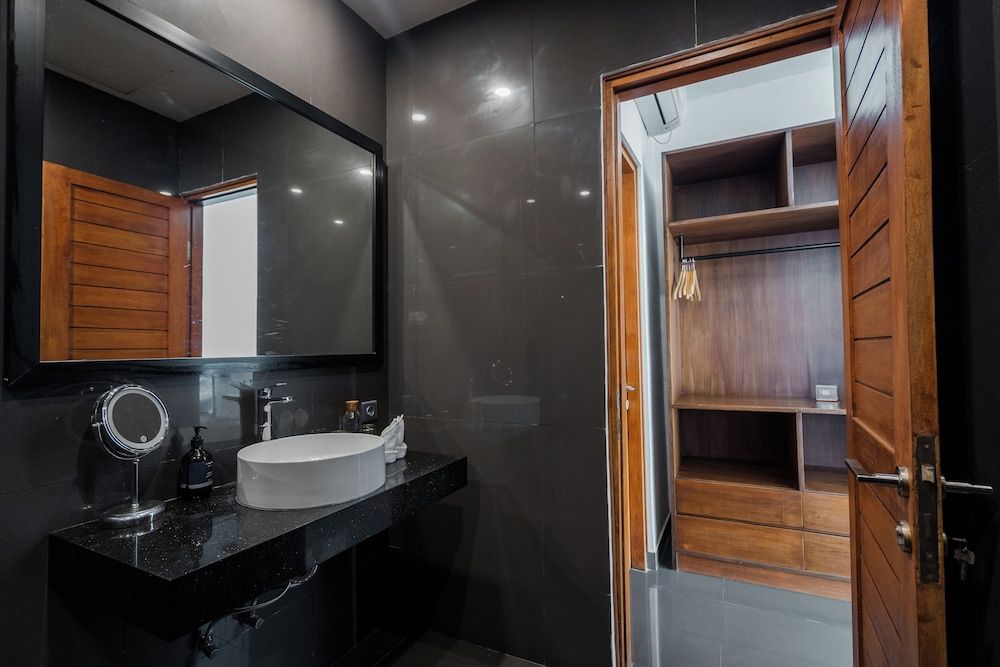 Coconut Grove Ubud Villa by Betterplace Luxury Villa 17