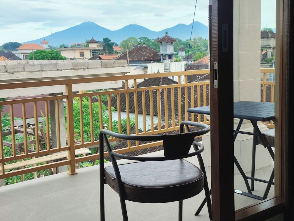 Rumah Candri Classic Double Room, Balcony 5