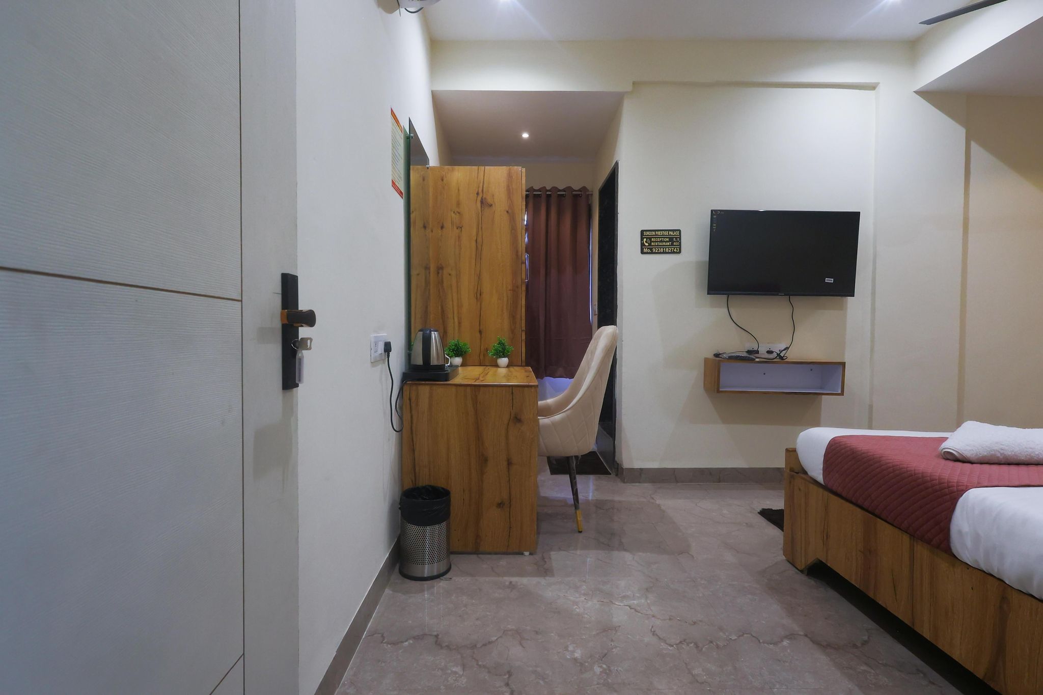 Superior Deluxe (AC) with Free WiFi