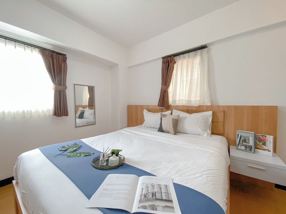 Comfy and Elegant 2BR The Wave Kuningan Apartment