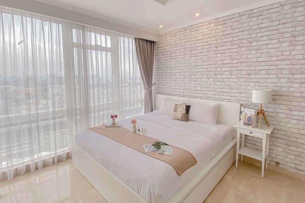 Best Deal and Elegant 2BR Apartment at Menteng Park