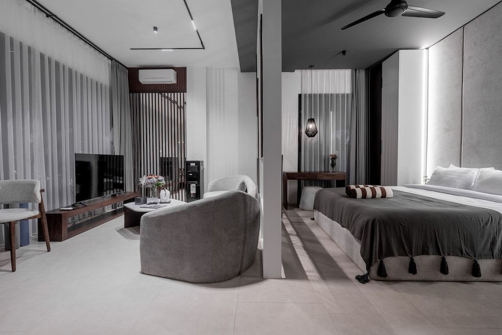 Sebelas Apartments by EVDEkimi – The Residence with Authentic Café in Ubud Center