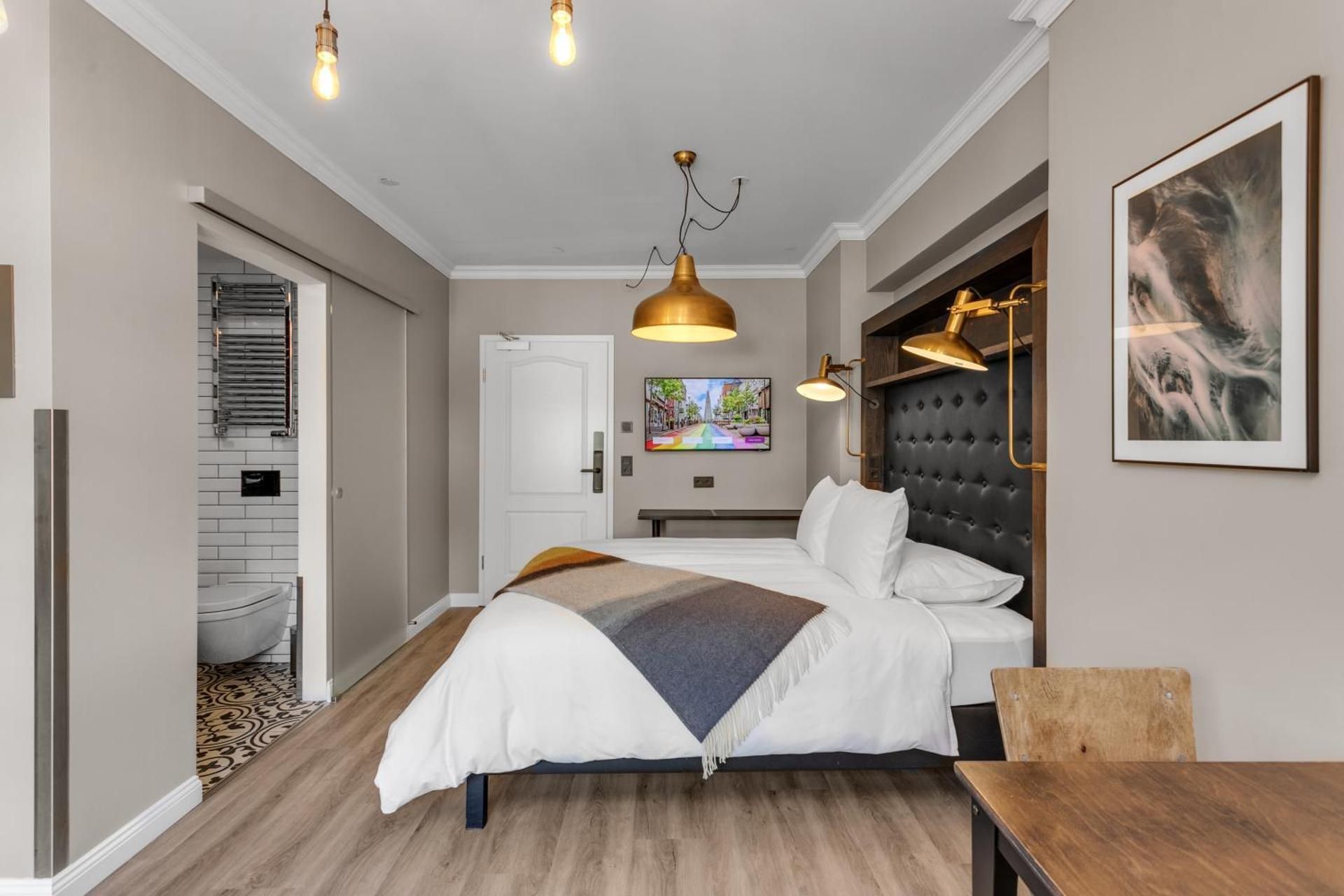 ODDSSON Downtown Hotel