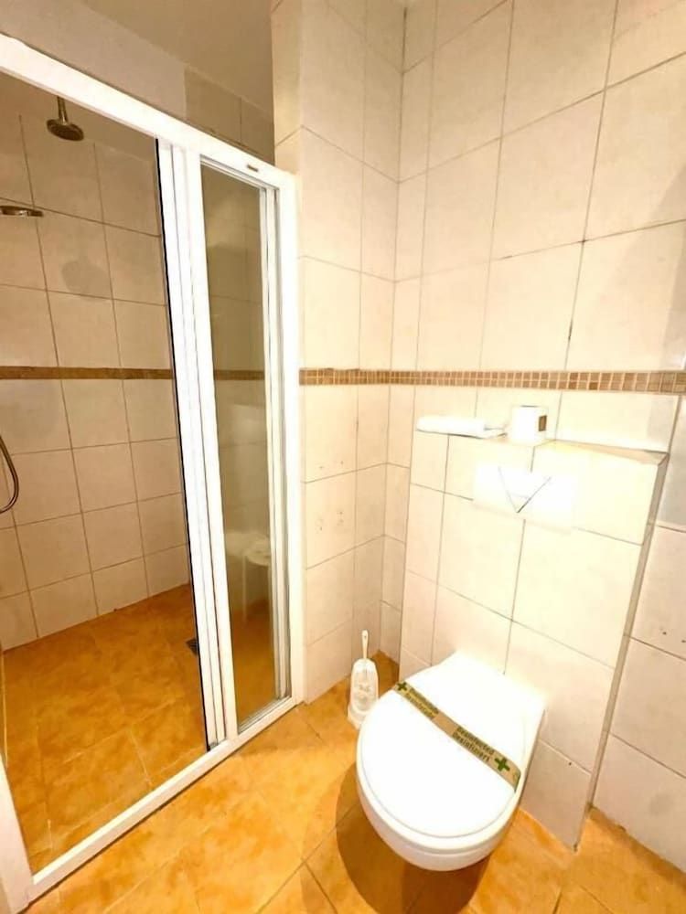 Comfort Quadruple Room, Private Bathroom