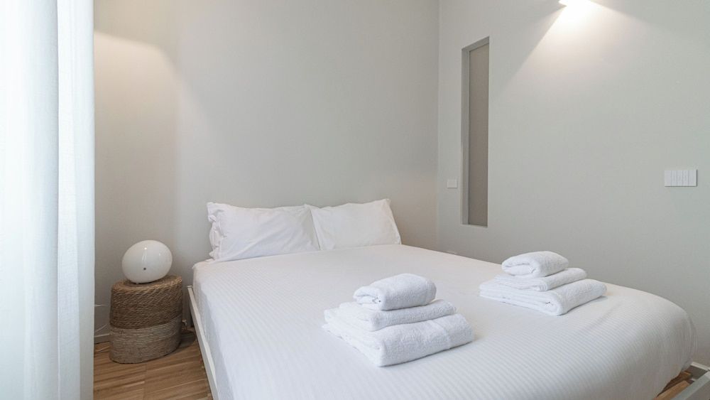 Apartment (1 Bedroom)