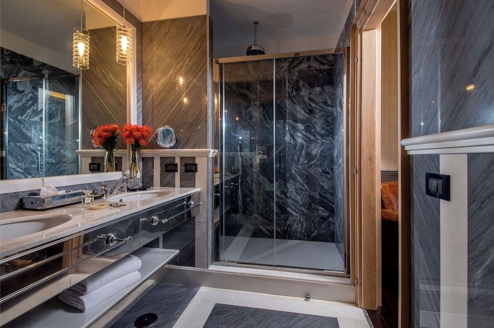 Family Suite, City View