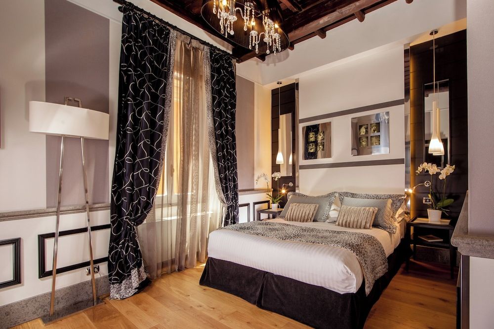 Deluxe Double Room, 1 Queen Bed, City View
