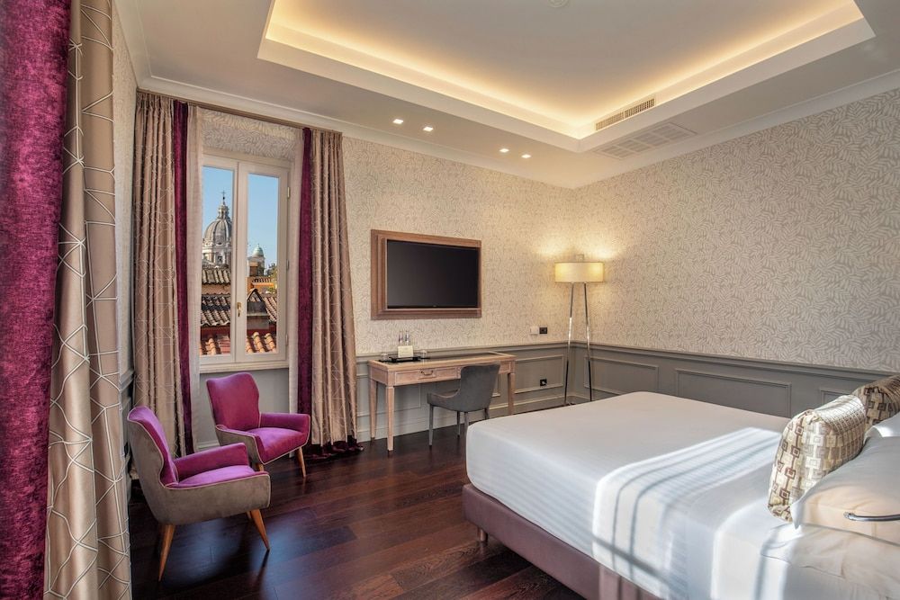 Panoramic Room