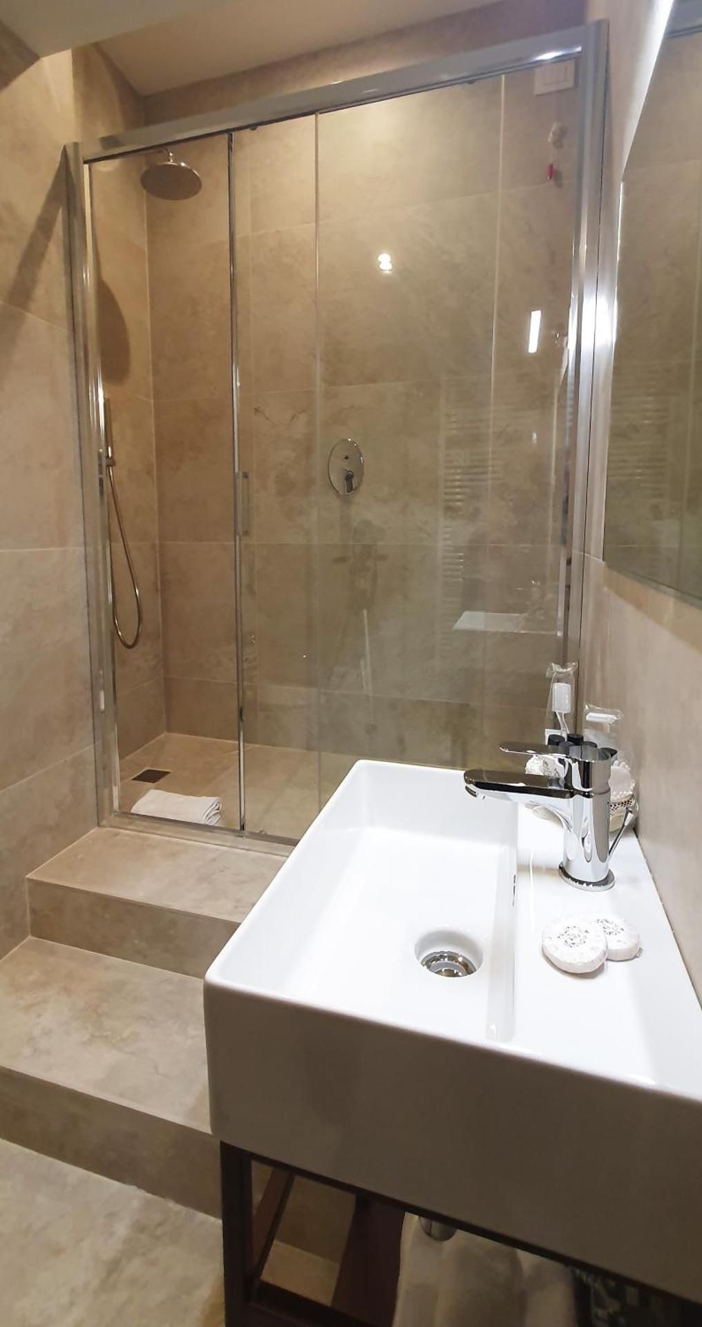 Large One-Bedroom Apartment