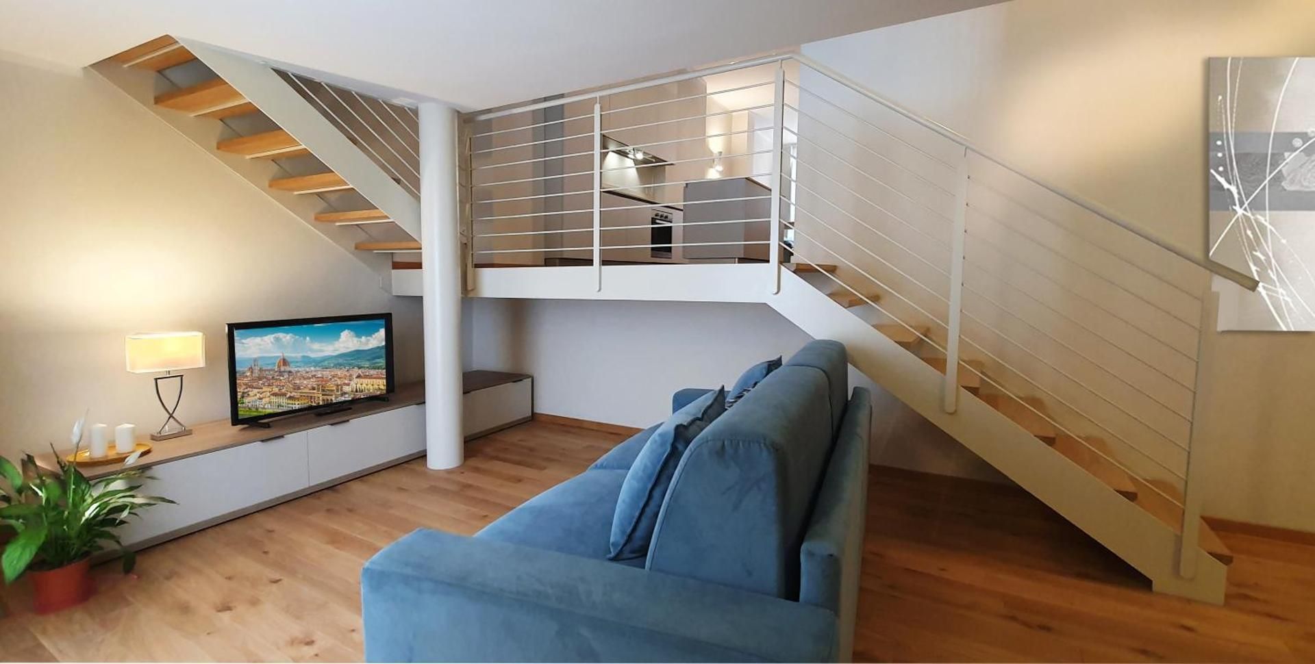 Large Apartment - Split Level