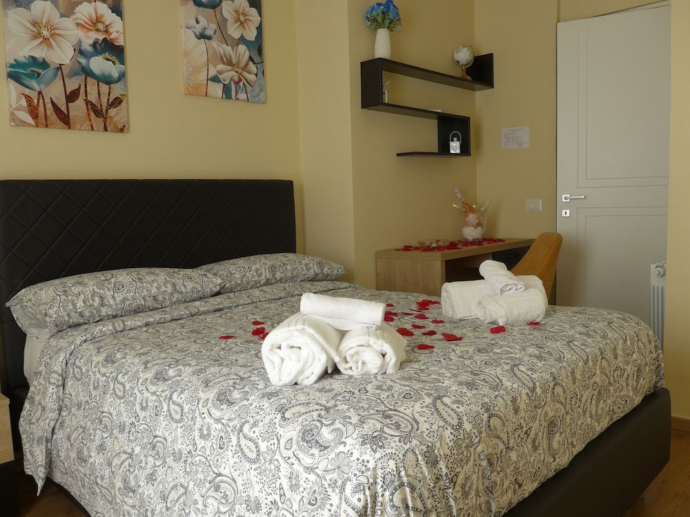 Deluxe Single Room, Pool View