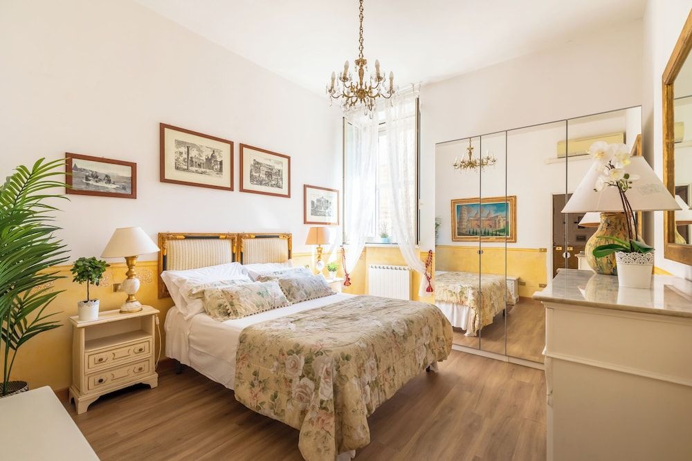 Cozy and chic 2-bedroom Apartment (Via dei Banchi Vecchi 132)