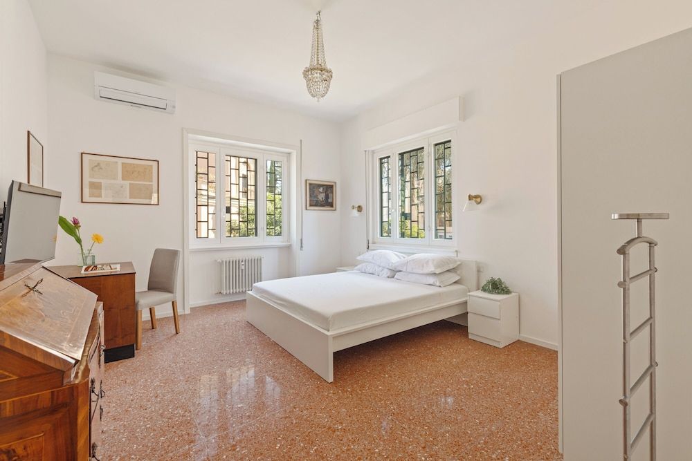 Bright And Spacious Family Apartment In Parioli Apartment