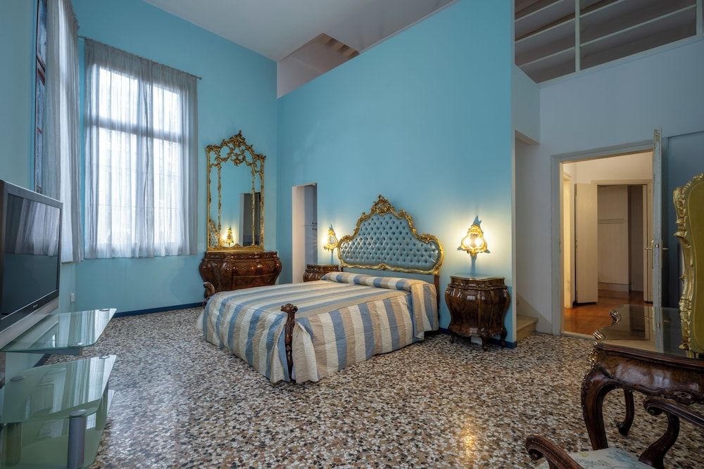 Apartment, 3 Bedrooms, Balcony, Canal View