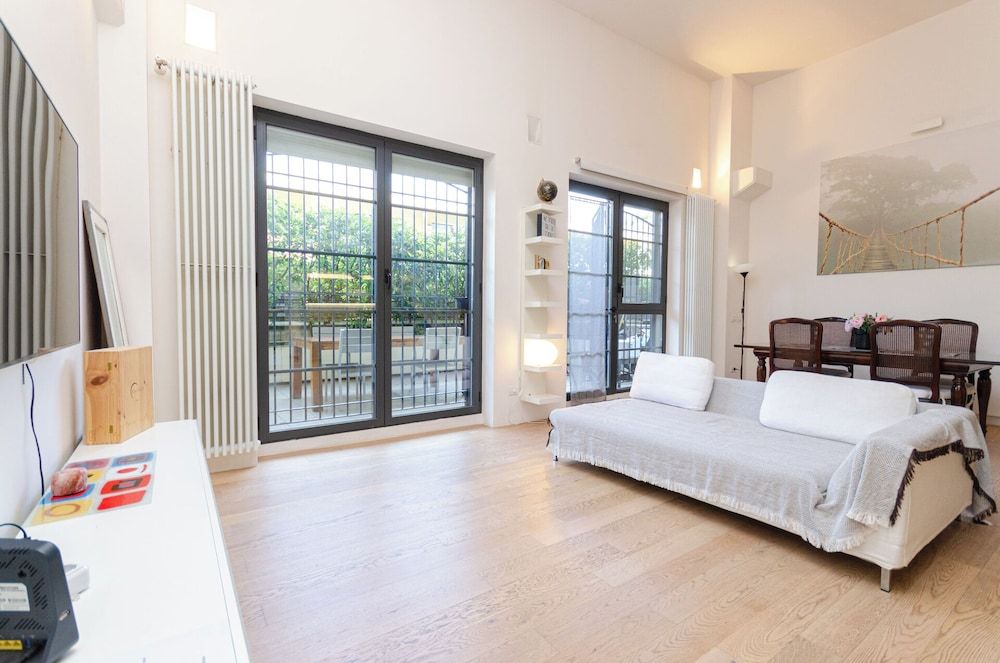Apartment, Courtyard View