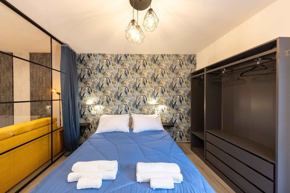 Luxury Apartment, 1 Bedroom, Non Smoking, Courtyard View