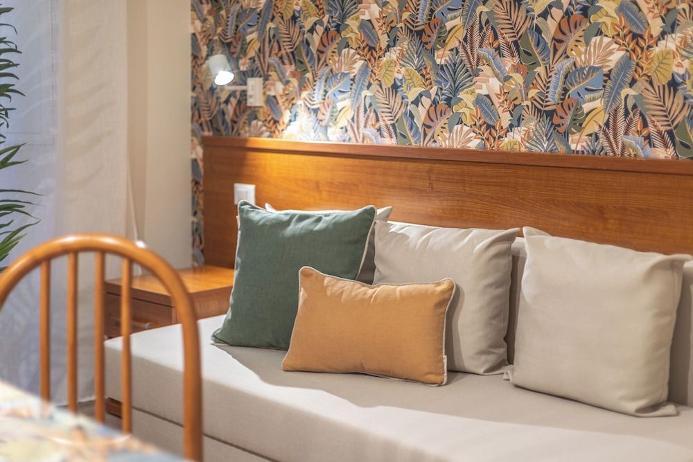 Deluxe Quadruple Room, 1 Double Bed with Sofa bed, Air conditioning